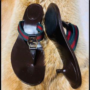 ❌SOLD❌GorG GUCCI Sherry Web  EUC s 10.5 😍